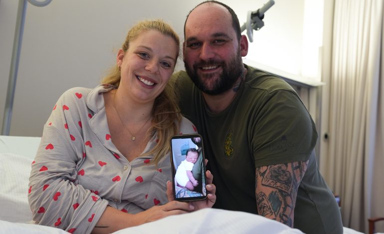 Mutter Türkyılmaz über Geburt im Auto: „Es ging wahnsinnig schnell“