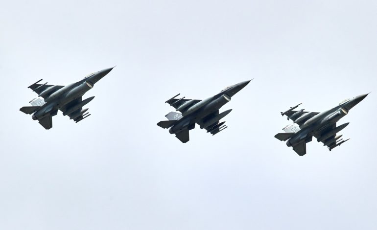 f 16 kampfjets